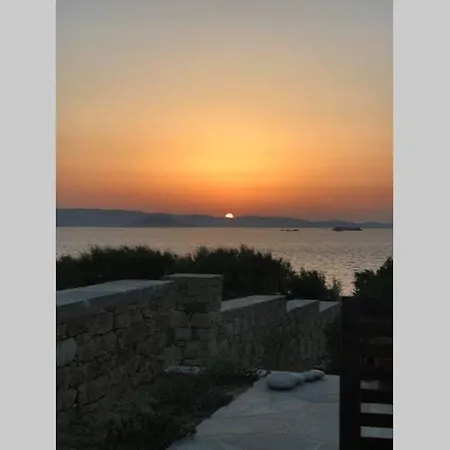 Prázdninový dům Beach House By The Setting Sun Naxos City